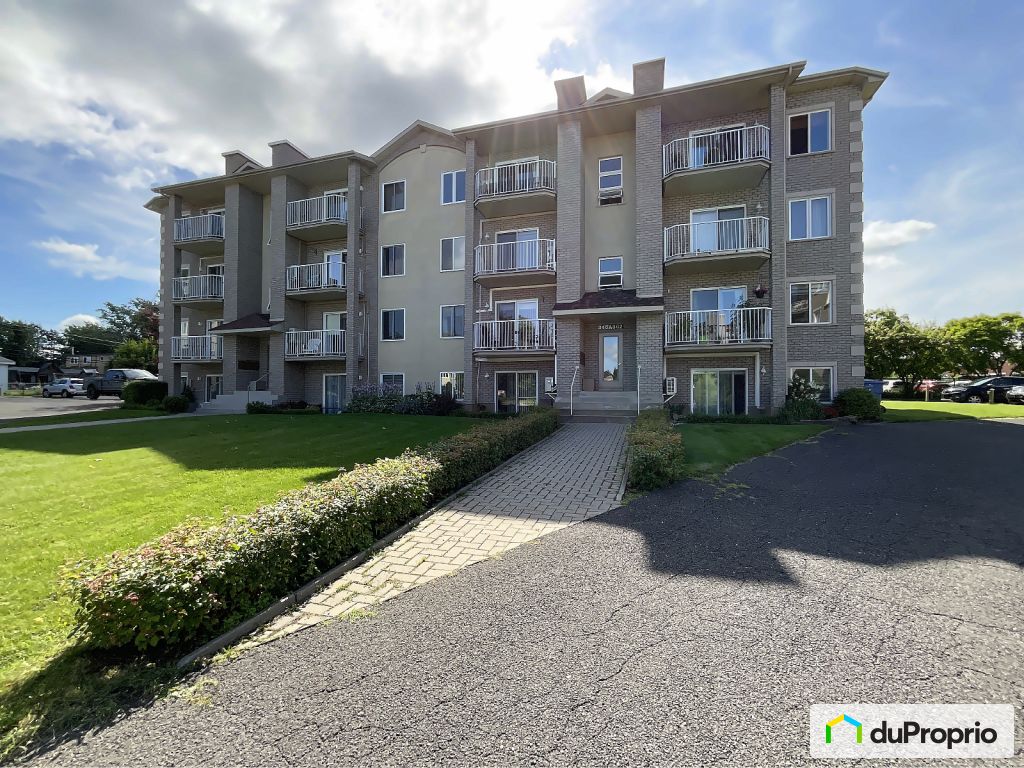 Condos, maisons à vendre, MontStHilaire