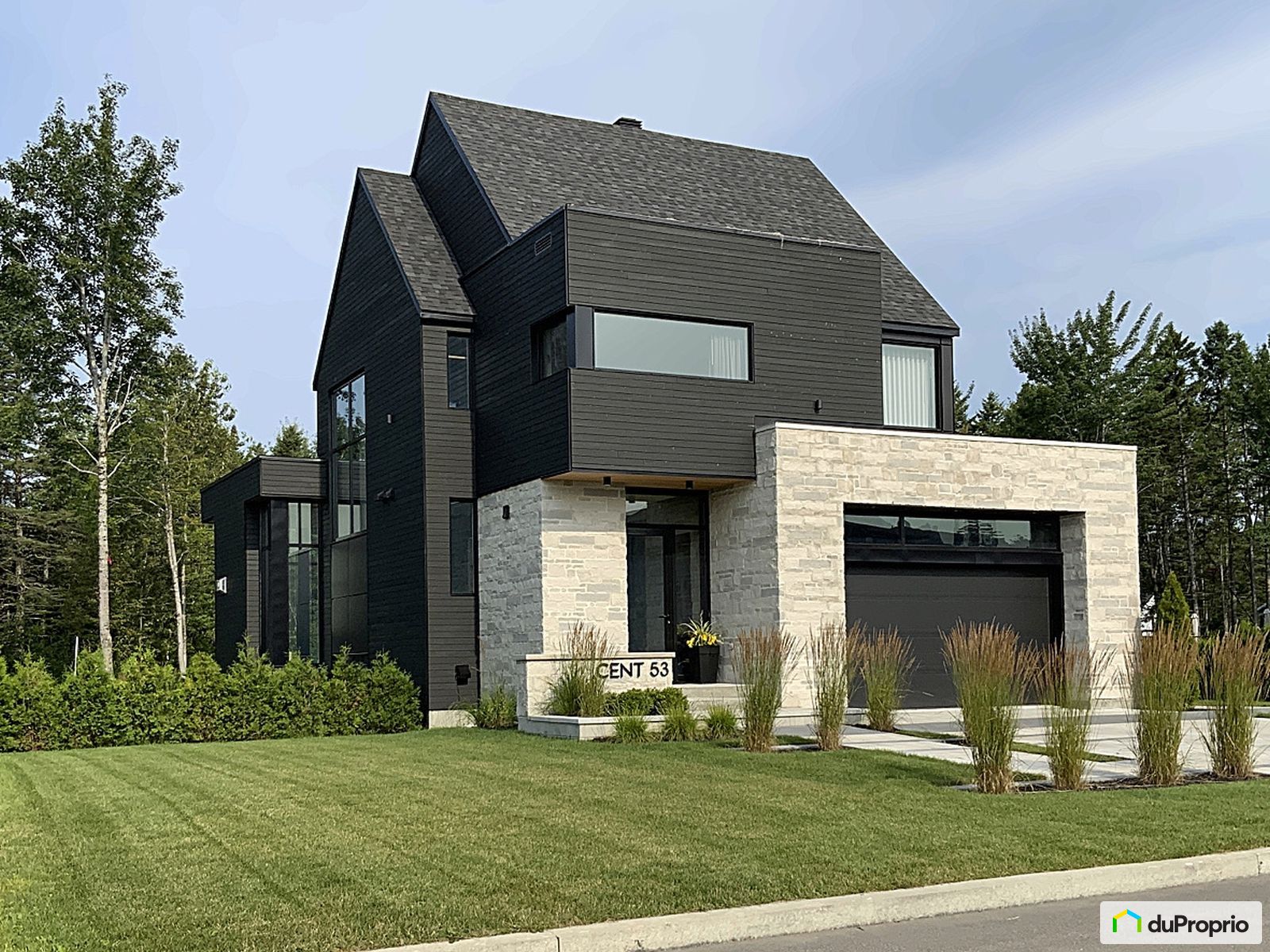 Maison 2 étages à vendre Boischatel 4 chambres 2 salles de bain 1050683