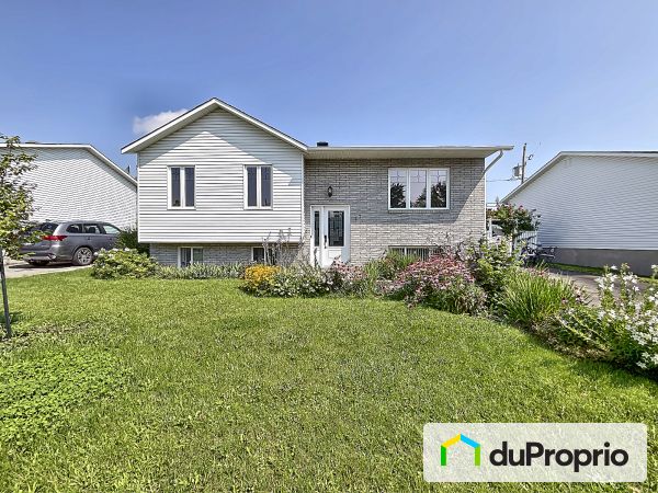 17 rue Valois, Chateauguay for sale