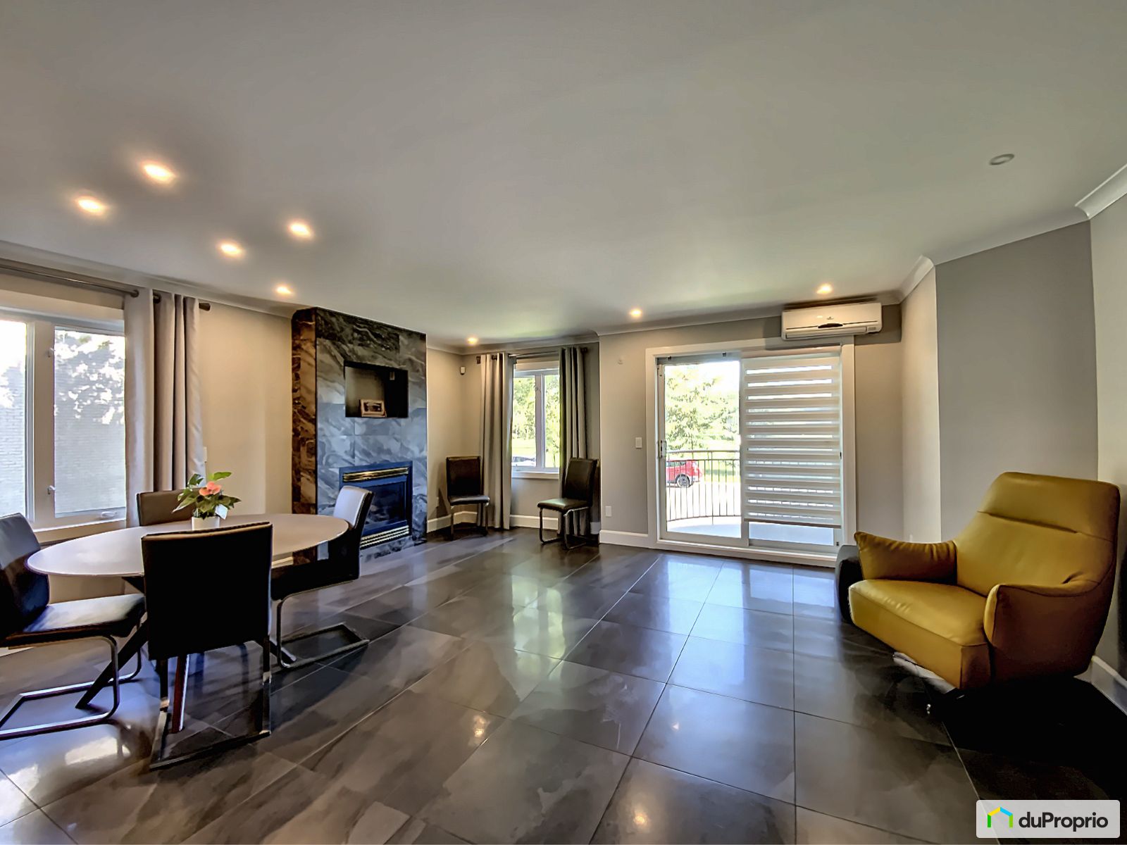 Condominium for sale LaSalle 2 bedrooms 1 bathroom 1051277