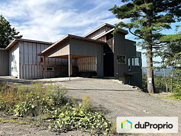 Front Yard - 986 Chemin du Belvédère, Ste-Adèle for sale