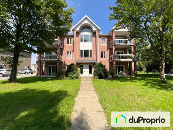 Cour avant - 4-1145, avenue Godefroy, Bécancour (St-Grégoire) à vendre