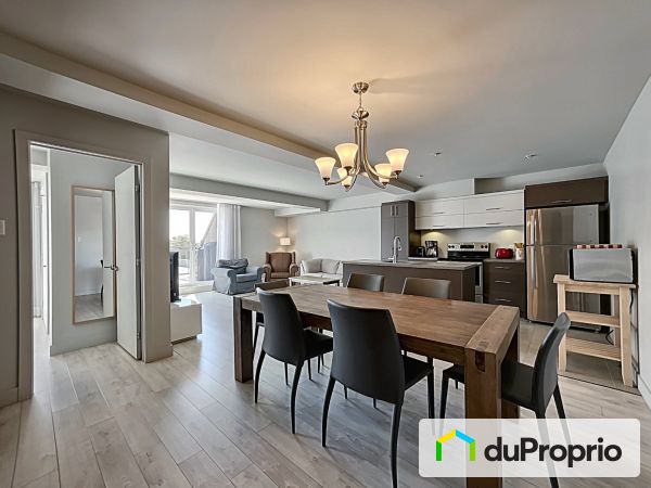 208-201, rue du Val-des-Neiges, Beaupré à vendre
