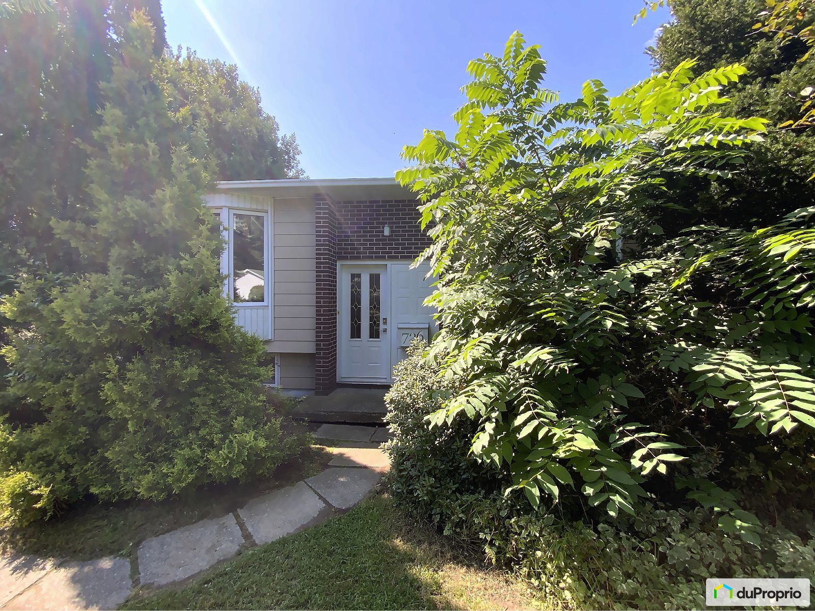 Bungalow à vendre MontStHilaire 4 chambres 2 salles de bain 1052034