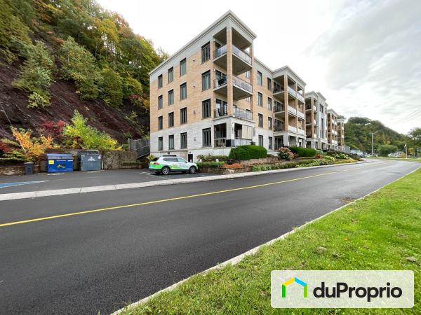 404-4902 rue Saint-Laurent, Lévis for sale