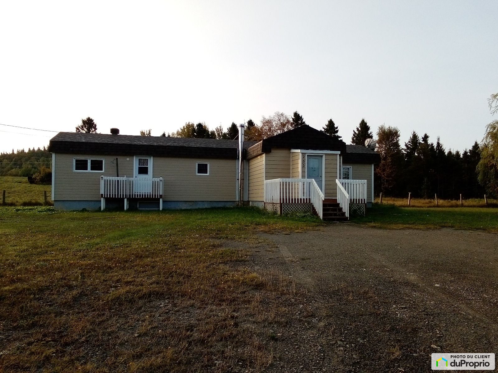 Bungalow à vendre StJosephDeLepage 2 chambres 1 salle de bain 1041993