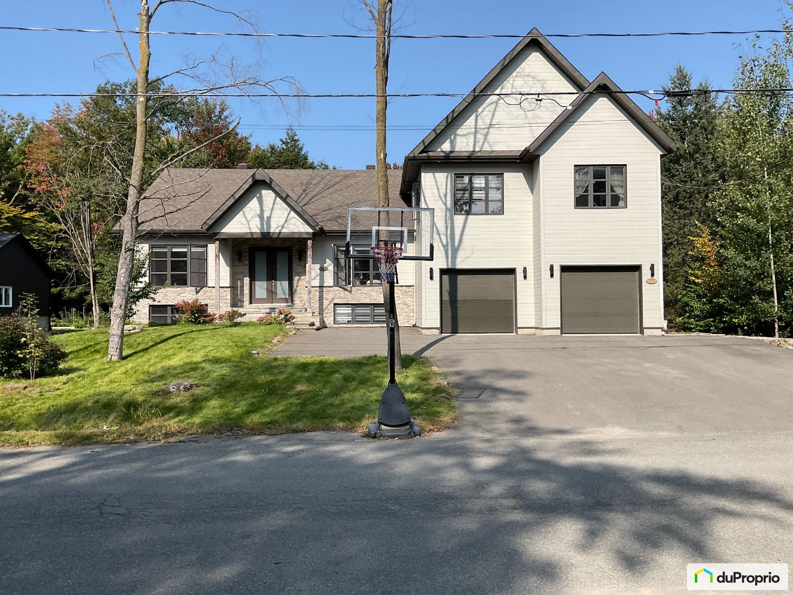 Maison bigénération à vendre Mascouche 8 chambres 3 salles de bain