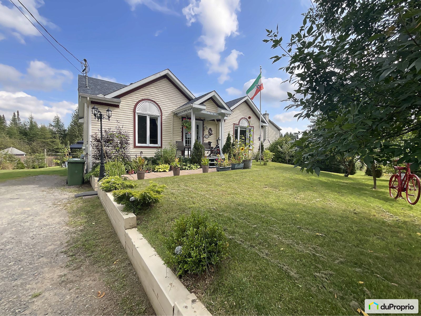 Bungalow à vendre MontBlanc (StFaustinLacCarré) 3 chambres 1052357