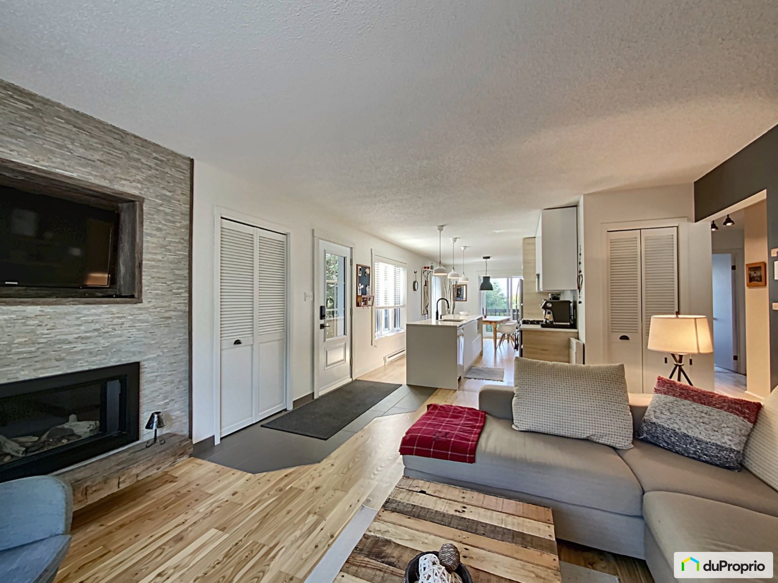 Condo à vendre Sutton 3 chambres 1 salle de bain 1053147