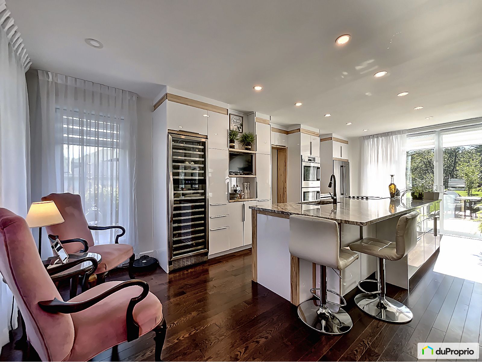 Maison 3 étages à vendre Scotstown 2 chambres 1 salle de bain 1053765