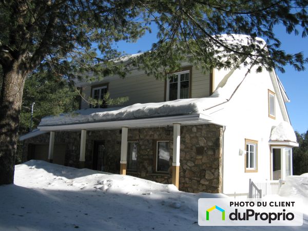 63 chemin de Mont-Rolland, St-Hippolyte for sale