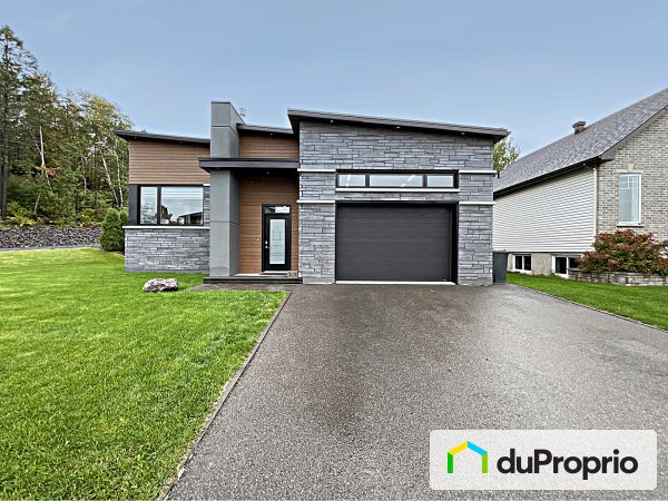 2102 rue des Perce-Neige, Jonquière (Jonquière) for sale