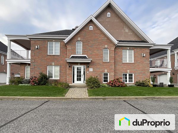 3073, boulevard Daniel-Johnson, Chomedey à vendre