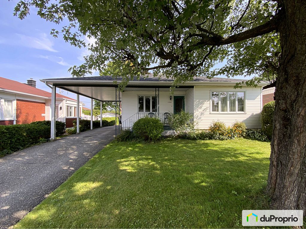 Sherbrooke Mont Bellevue Estrie Bungalow