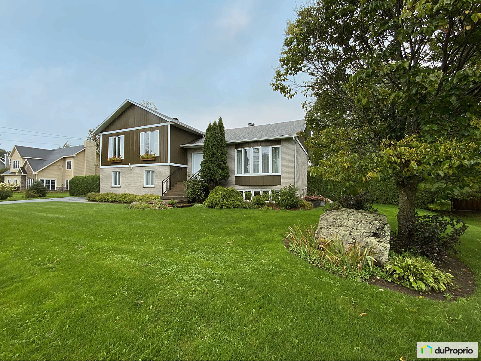 Maison à paliers multiples à vendre Bromont 4 chambres 1054517