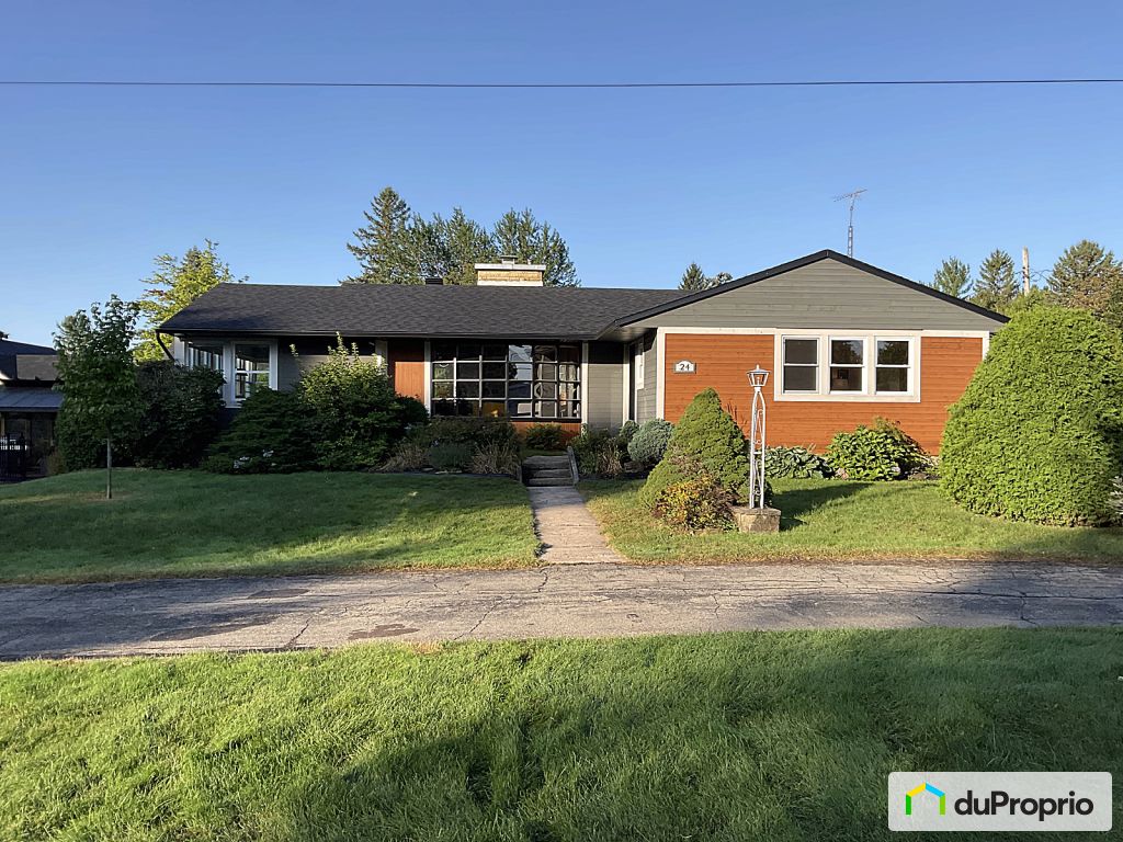 Maisons à vendre, Oka