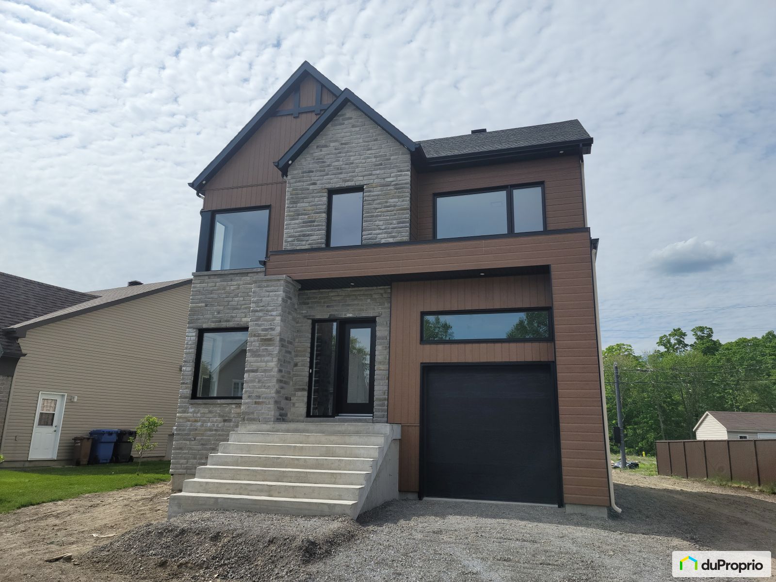 Maison 2 étages neuve à vendre Mirabel (StAugustin) 4 chambres 1055274