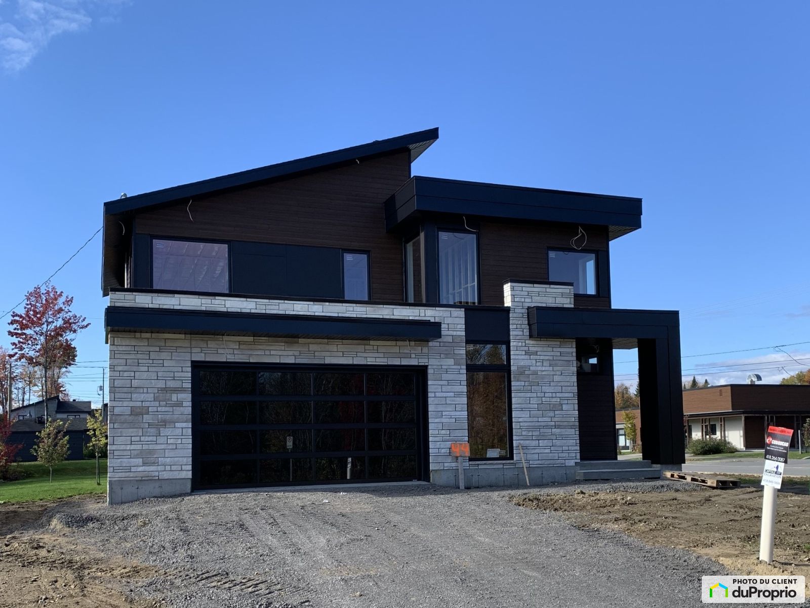 Maison 2 étages neuve à vendre LacBeauport 3 chambres 1035154