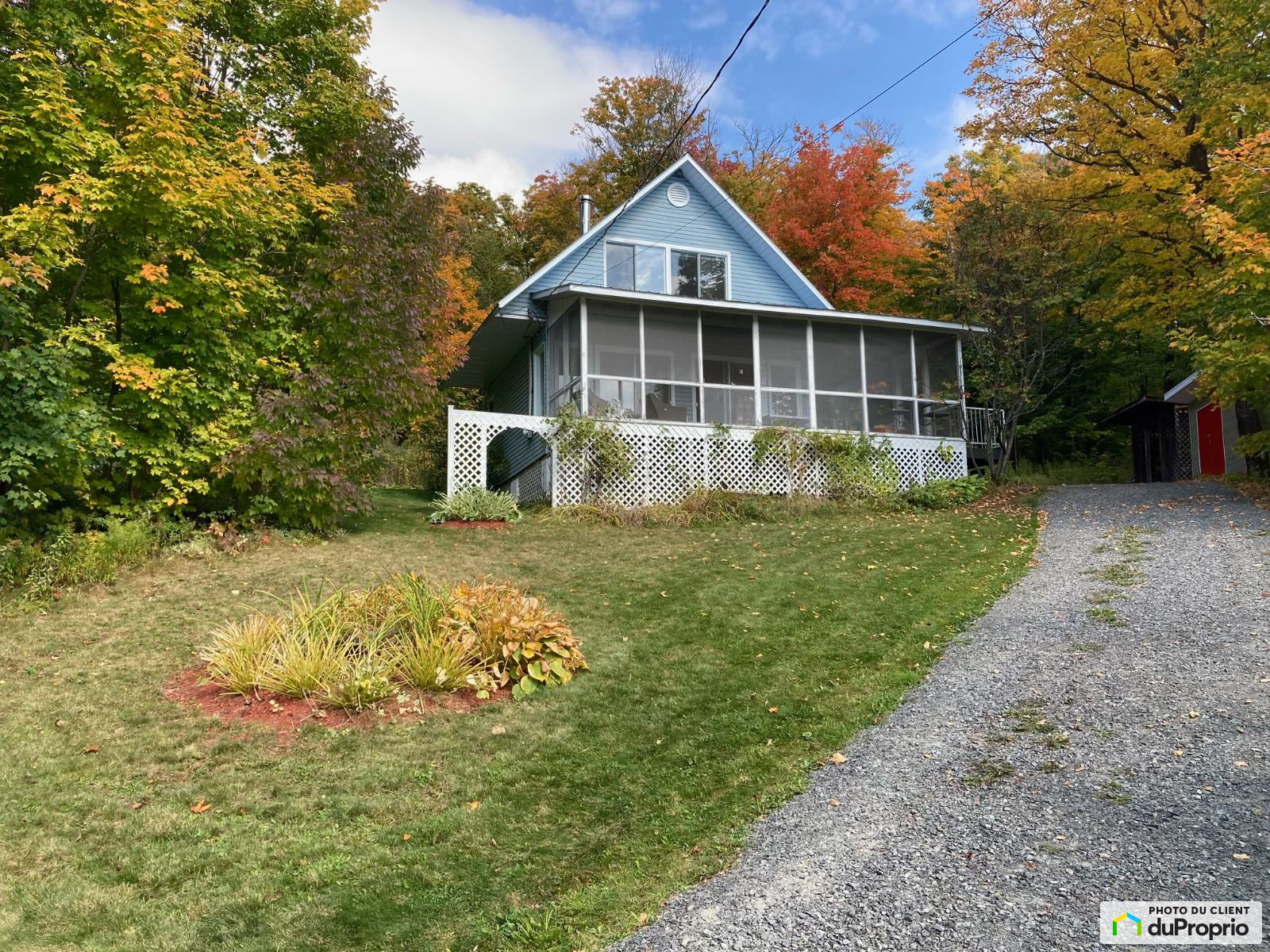 Chalet à vendre StAlexisDesMonts 2 chambres 1 salle de bain 1041596