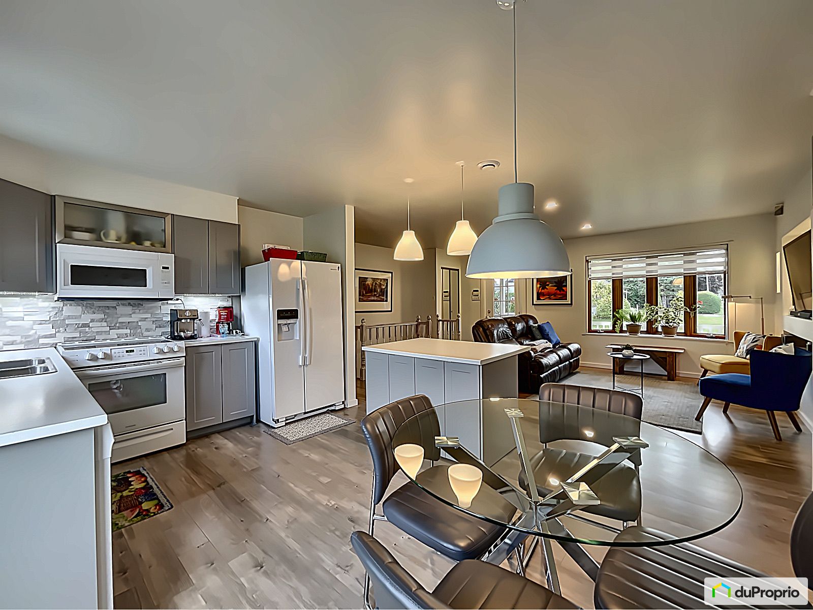 Bungalow for sale StEustache 2 bedrooms 1 bathroom 1053938