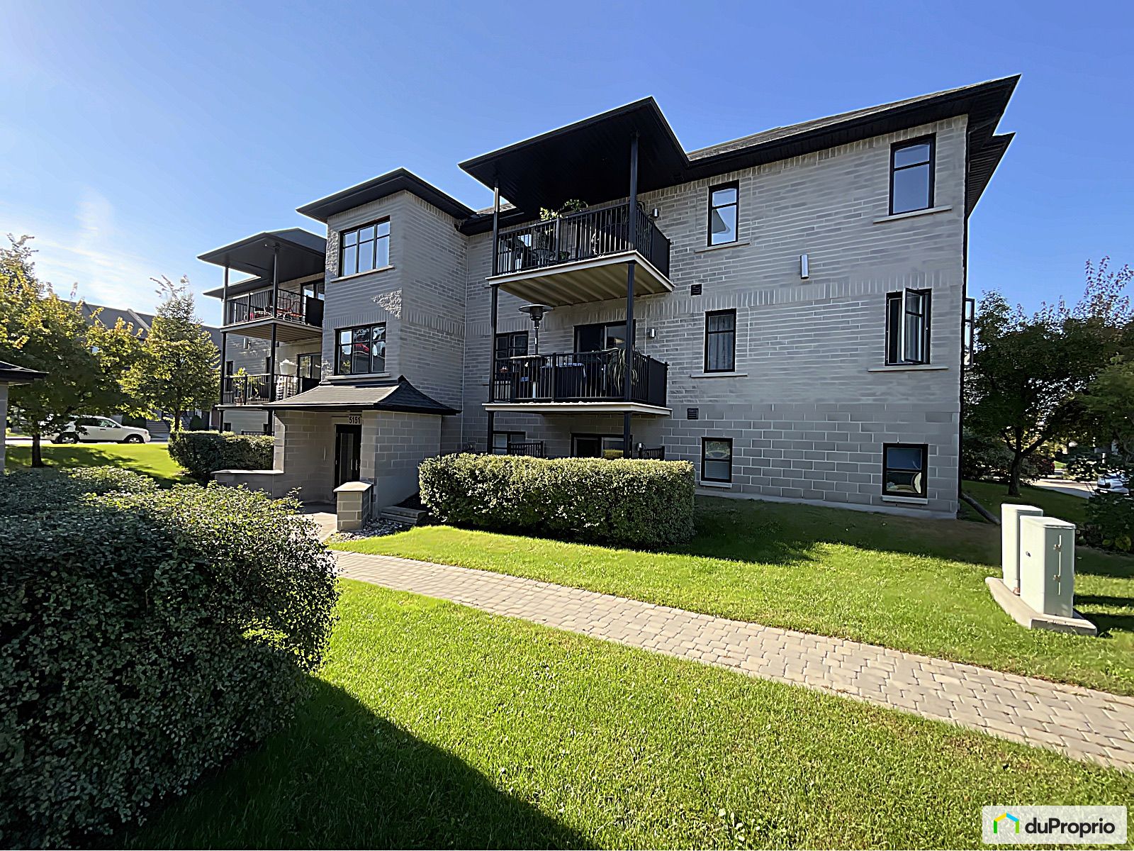 Condo à vendre Chomedey 3 chambres 1 salle de bain 1054504