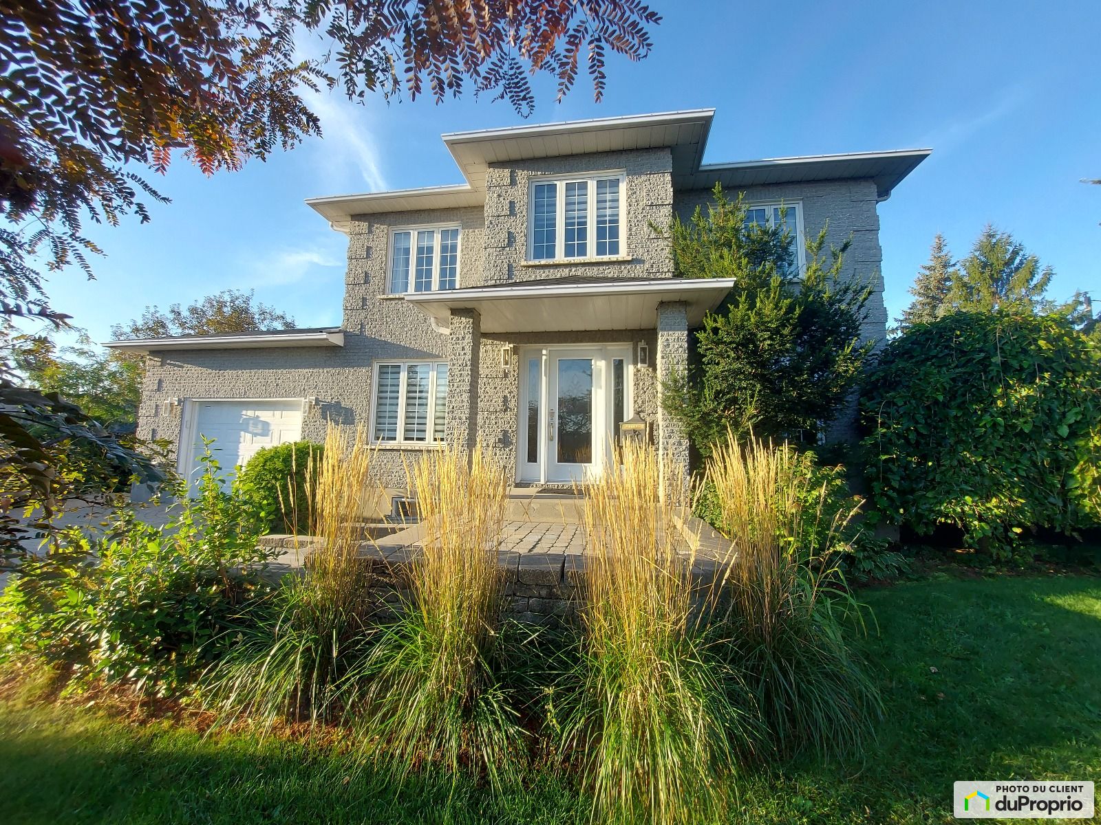 Maison 2 étages à vendre Boucherville 4 chambres 2 salles de bain 1054525