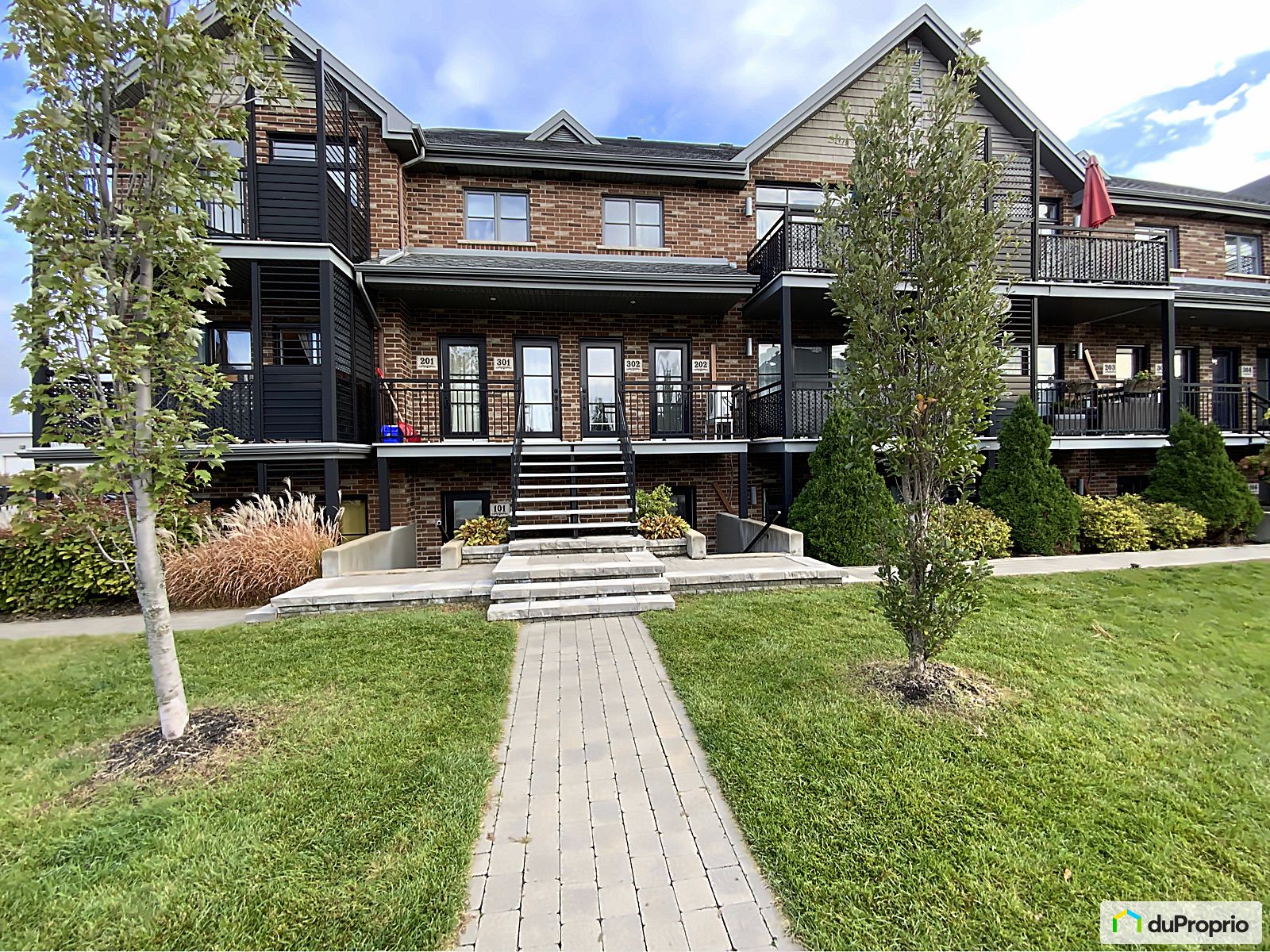 Condo à vendre StConstant 2 chambres