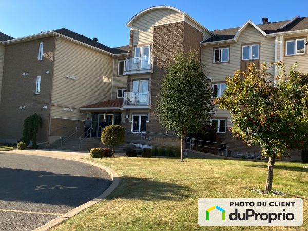 105-11, rue Saint-Laurent, Beauharnois (Beauharnois) à vendre