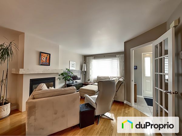 Living Room - 2104 rue Germain, Longueuil (Vieux-Longueuil) for sale