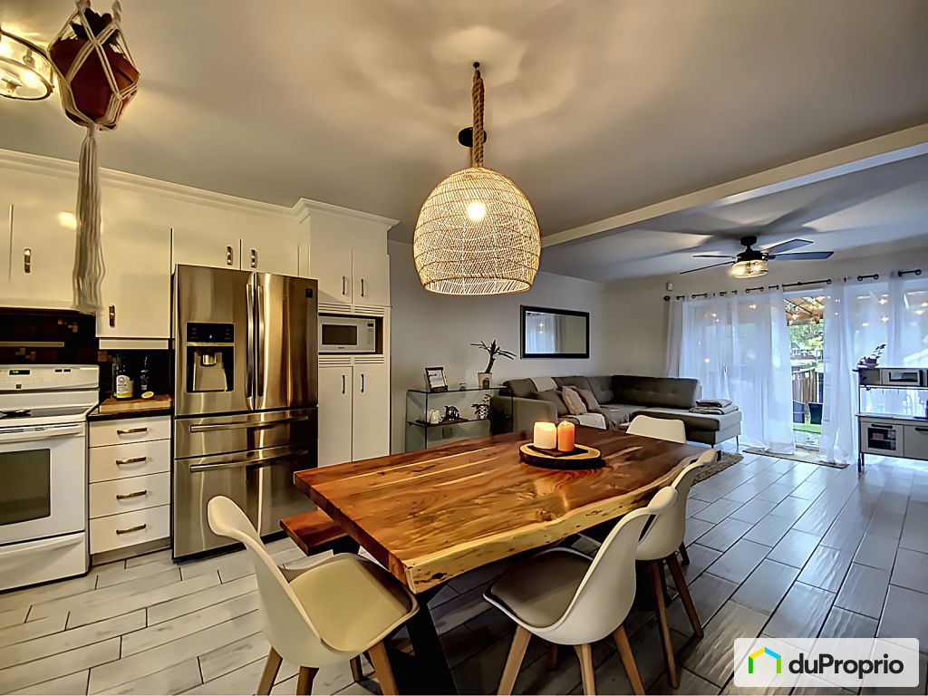 Maisons à vendre, Chambly