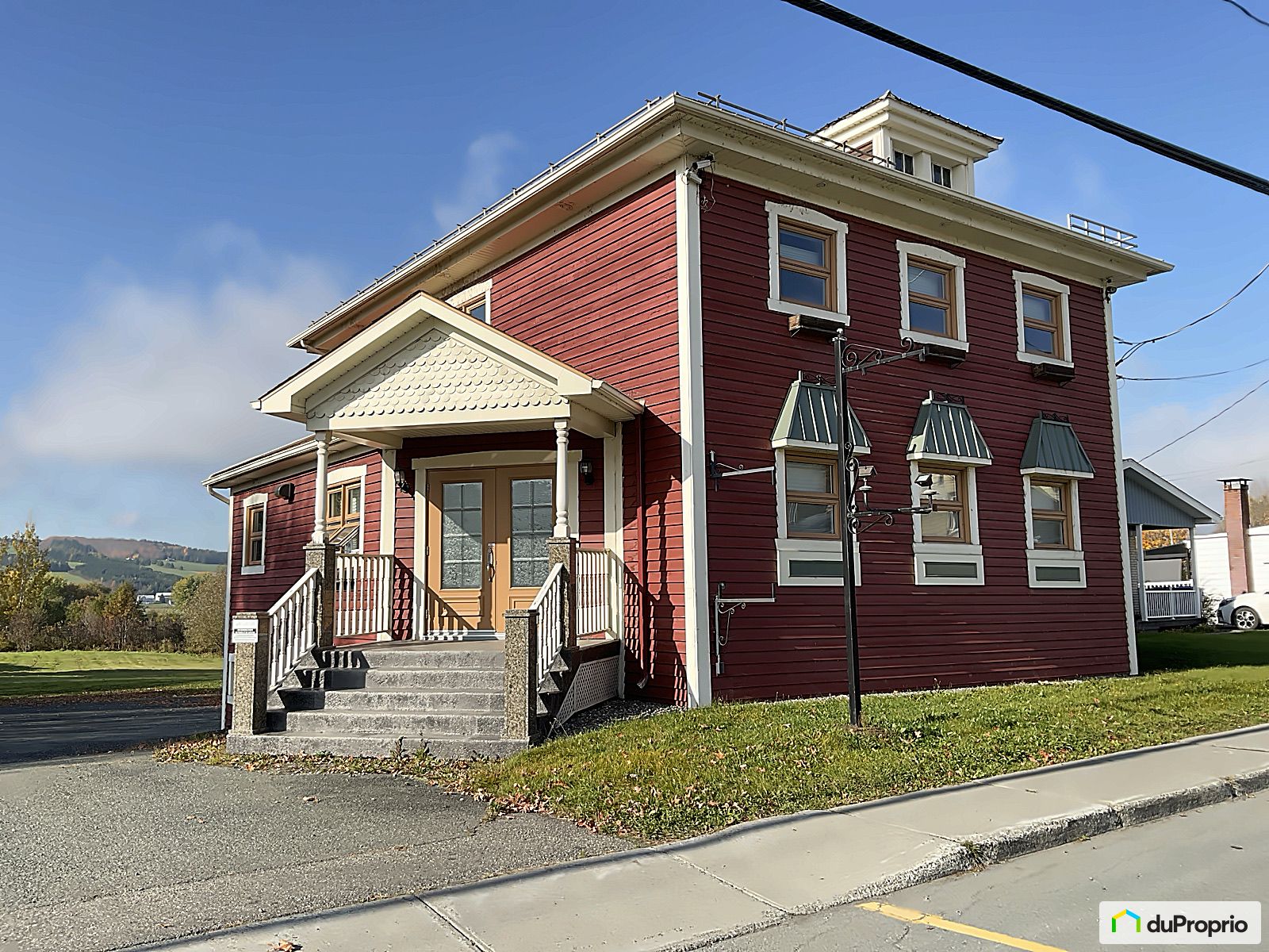 Immeuble à revenu/logement à vendre StJosephDeBeauce 1057192