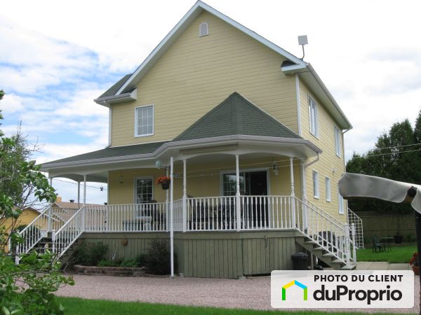 7069, rue du Centre, Jonquière (Lac-Kénogami) à vendre