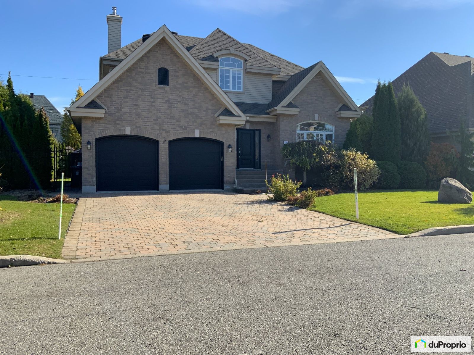 Maison 2 étages à vendre / SainteGeneviève 5 chambres