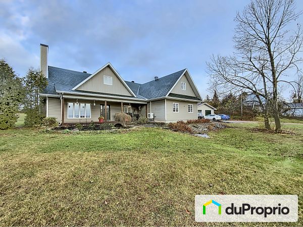 Mountain View - 1564 Route 148, Luskville for sale