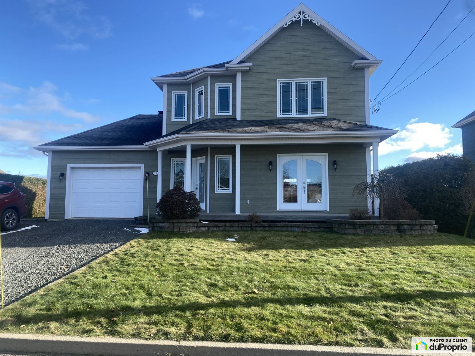 Maison 2 étages à vendre StAnselme 4 chambres 1 salle de bain 1058889