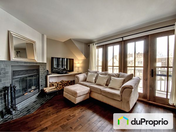 Living Room - 201-107 rue de Laviolette, Bromont for sale