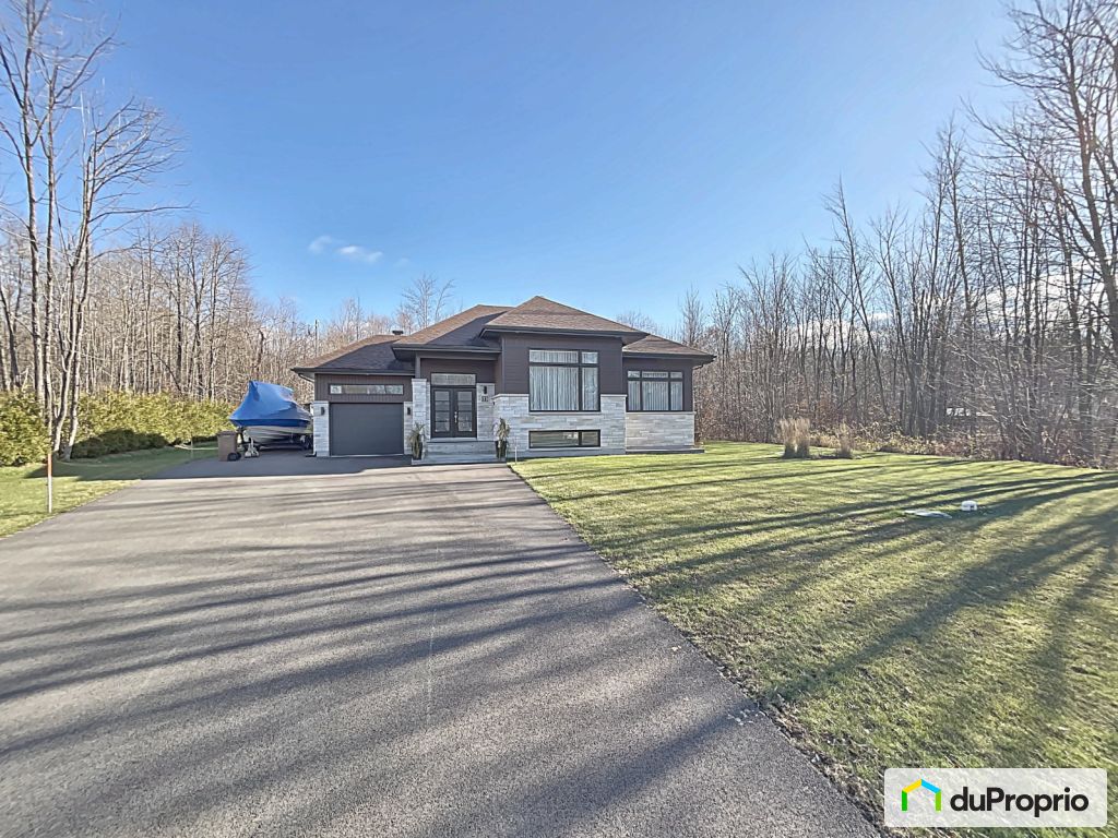 Maisons à vendre, Oka