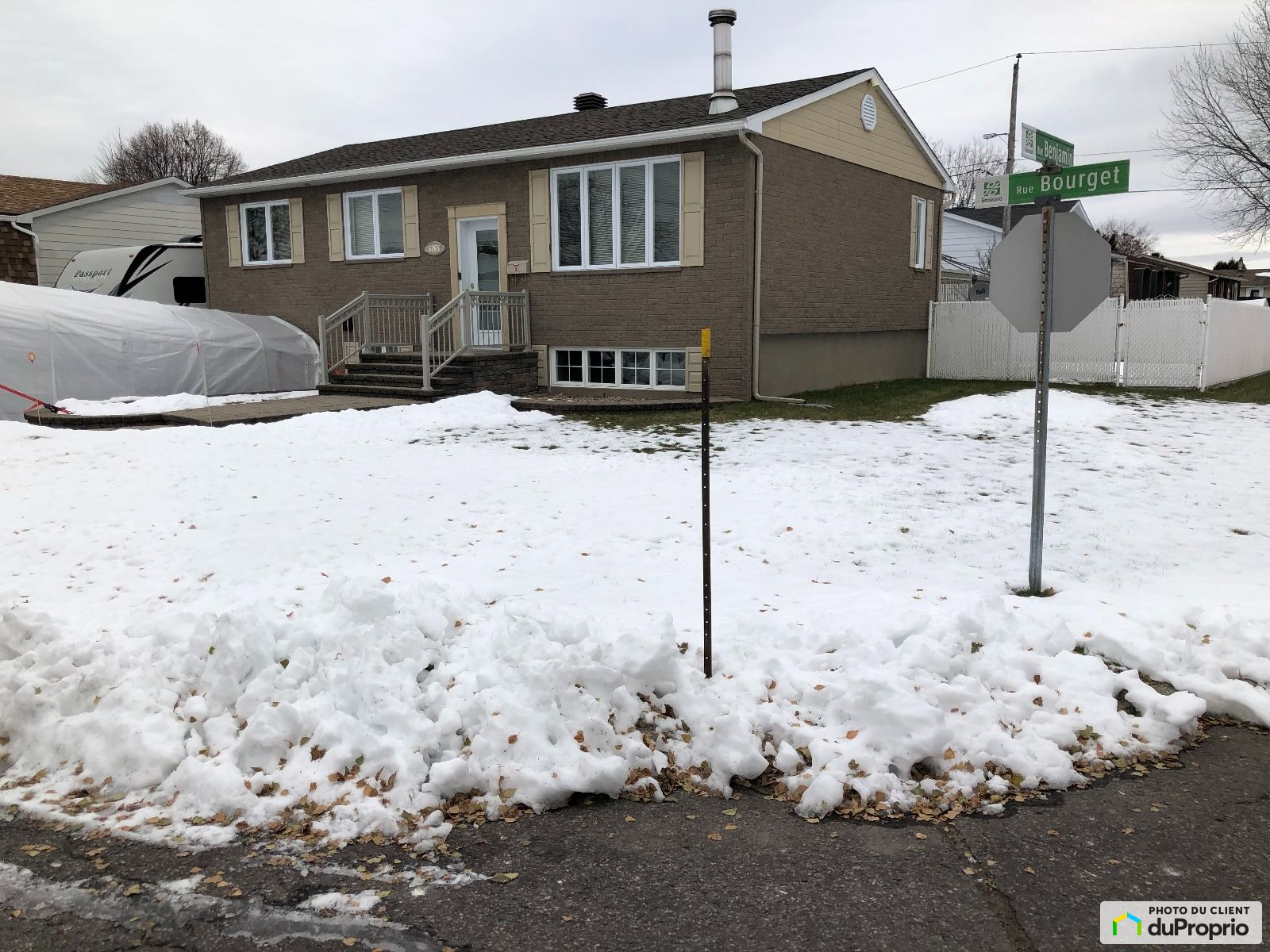 Bungalow à vendre Brossard 3 chambres 2 salles de bain 1025407