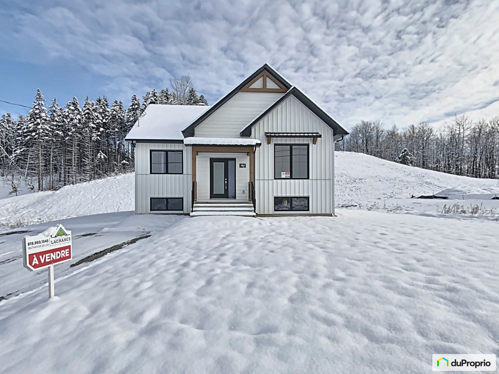 Bungalow neuf à vendre Coaticook 2 chambres 1 salle de bain 1052986