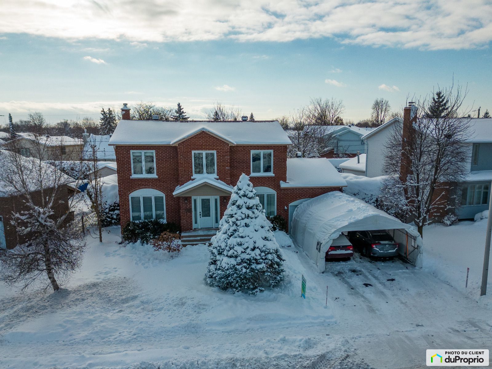 Maison 2 étages à vendre Boucherville 4 chambres 2 salles de bain 1057452