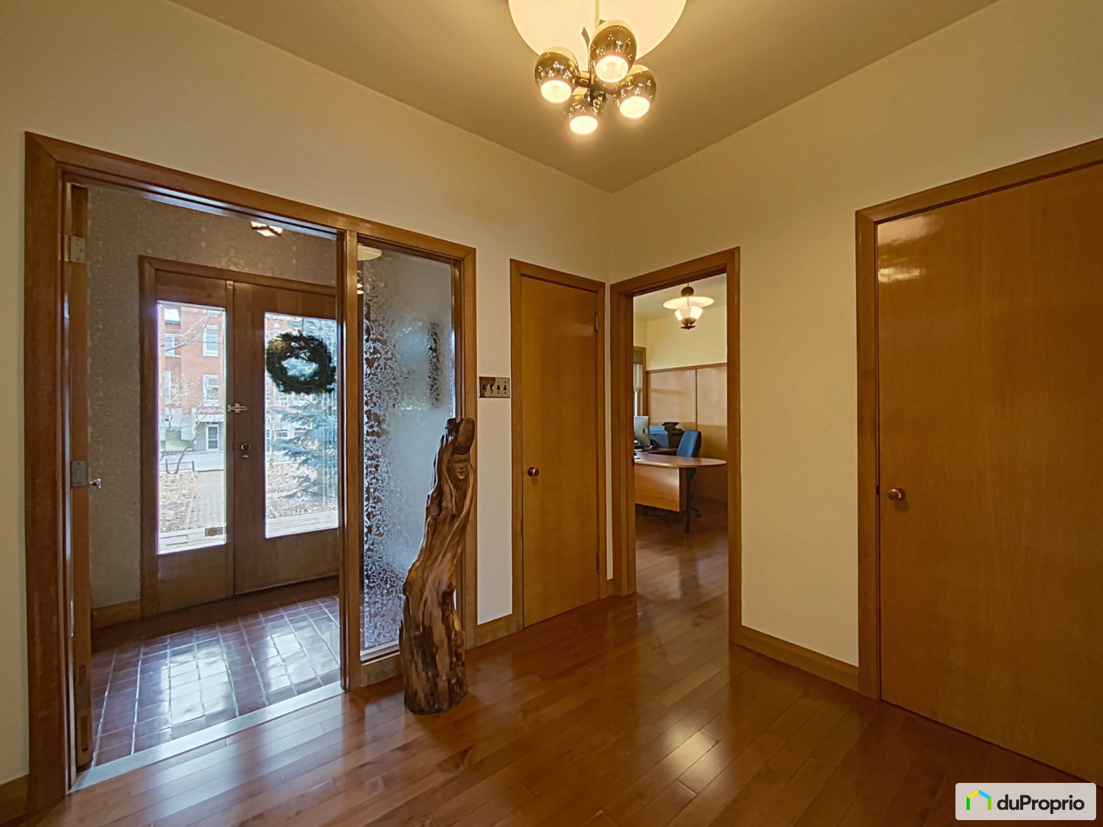 42 Rue Monseigneur Poirier — photo 3