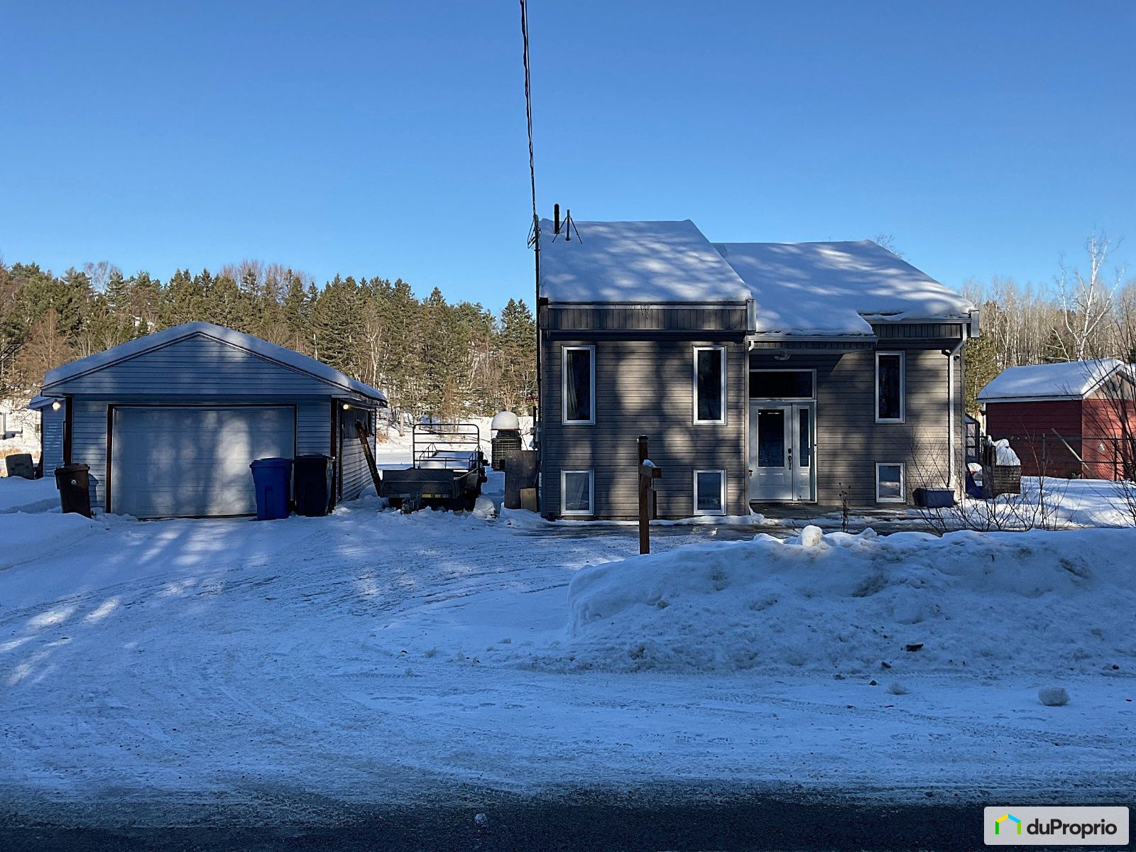 Bungalow à vendre StJeanDeMatha 3 chambres 2 salles de bain 1060273