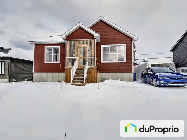 Winter Front - 480 rue Pascal-Parent, Rimouski (Rimouski) for sale