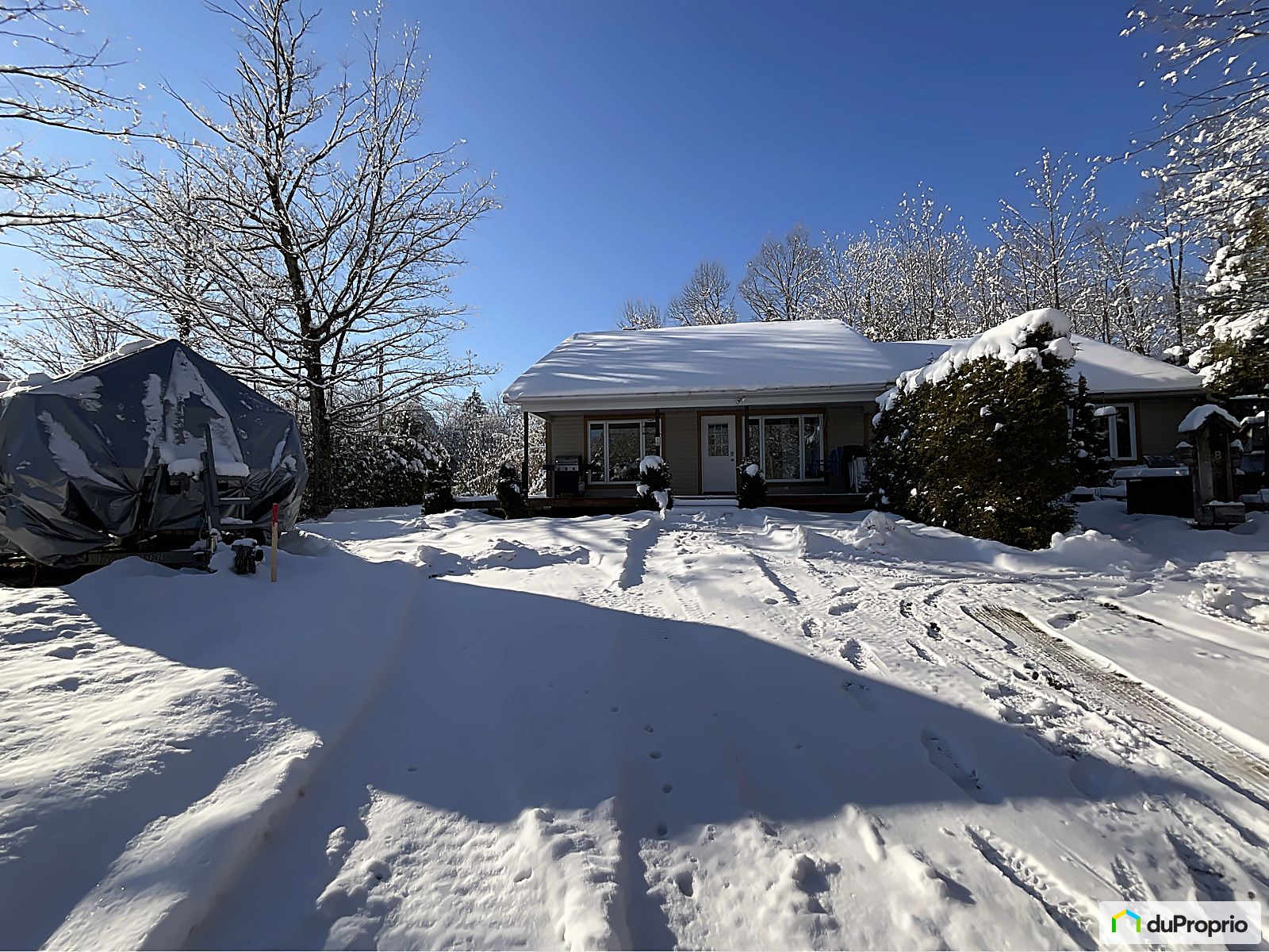 Maison 2 étages à vendre Magog 4 chambres 3 salles de bain 1060938