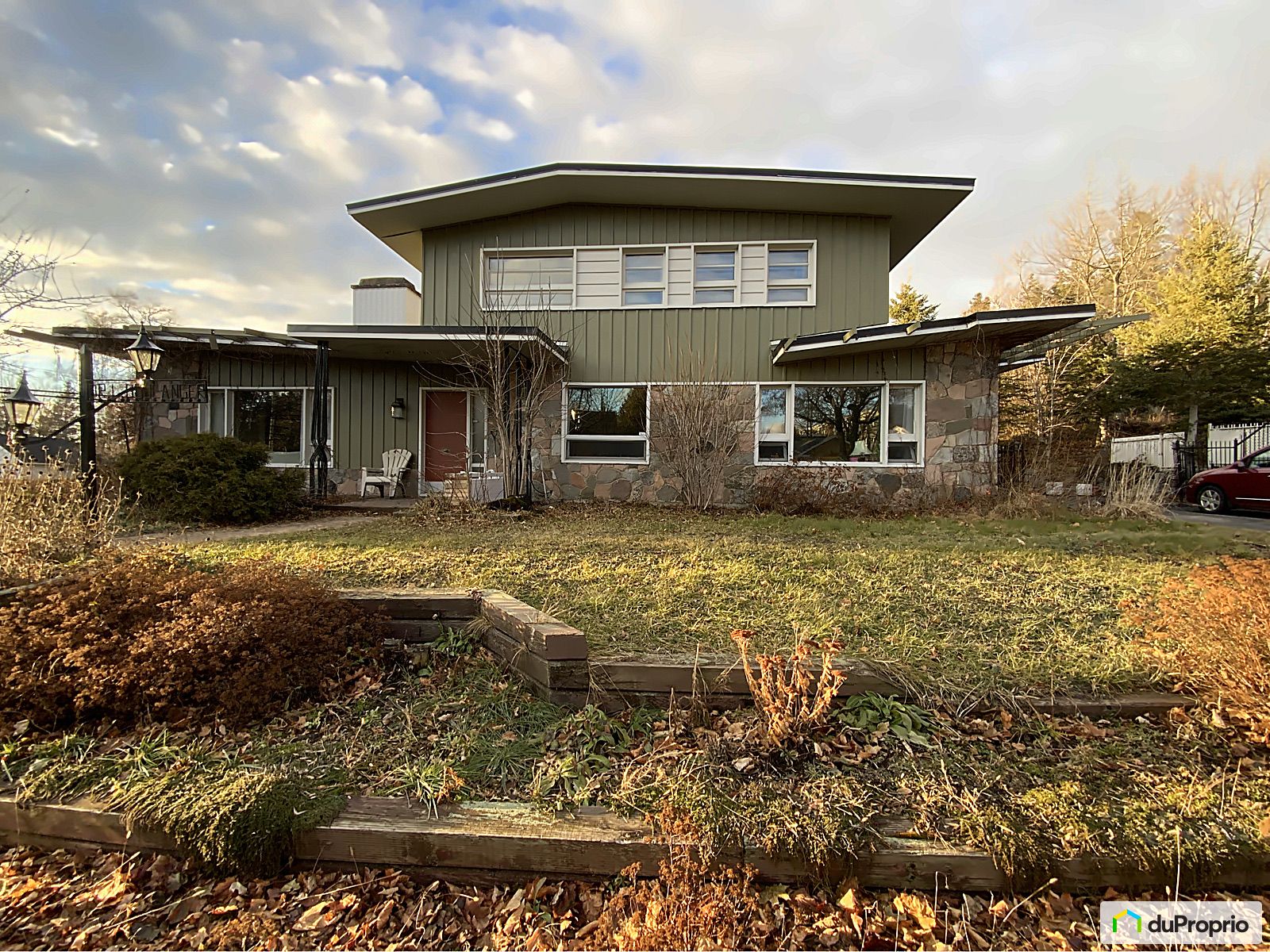 Maison 2 étages à vendre StPascalDeKamouraska 5 chambres 1061363