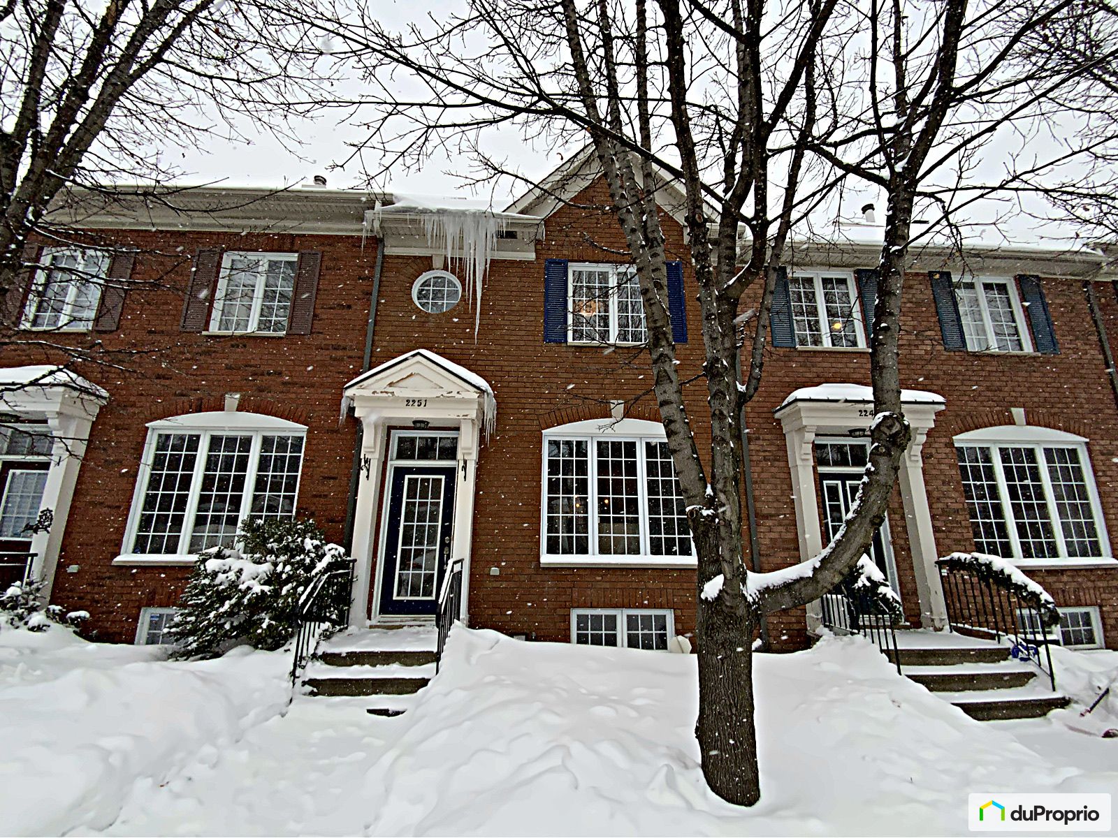 Townhouse for sale SaintLaurent 2 bedrooms 1 bathroom 1038945