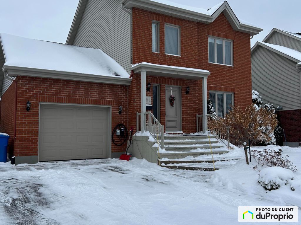 Maisons à vendre, Boucherville