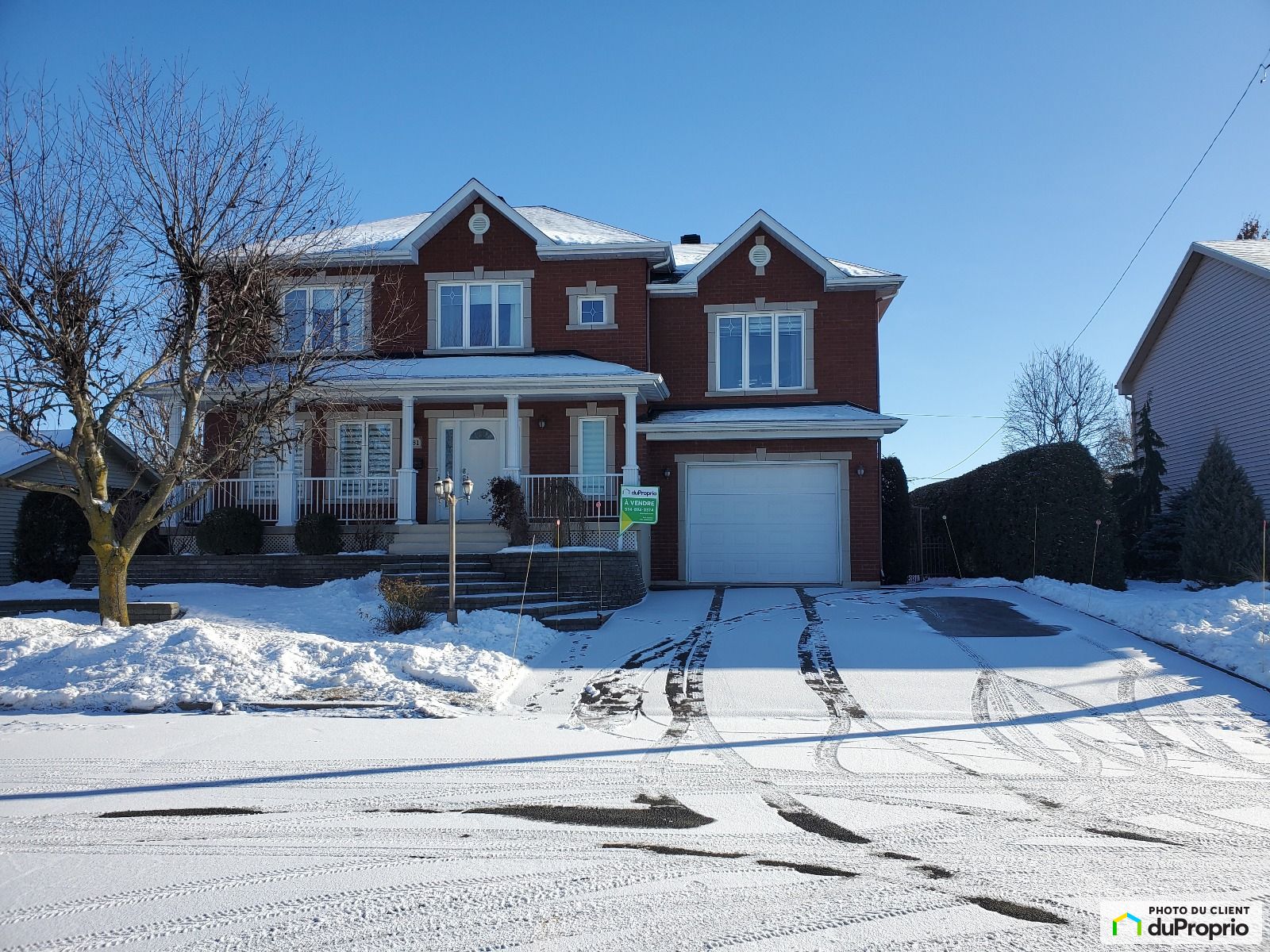 Maison 2 étages à vendre StDamase 4 chambres 2 salles de bain 1057506