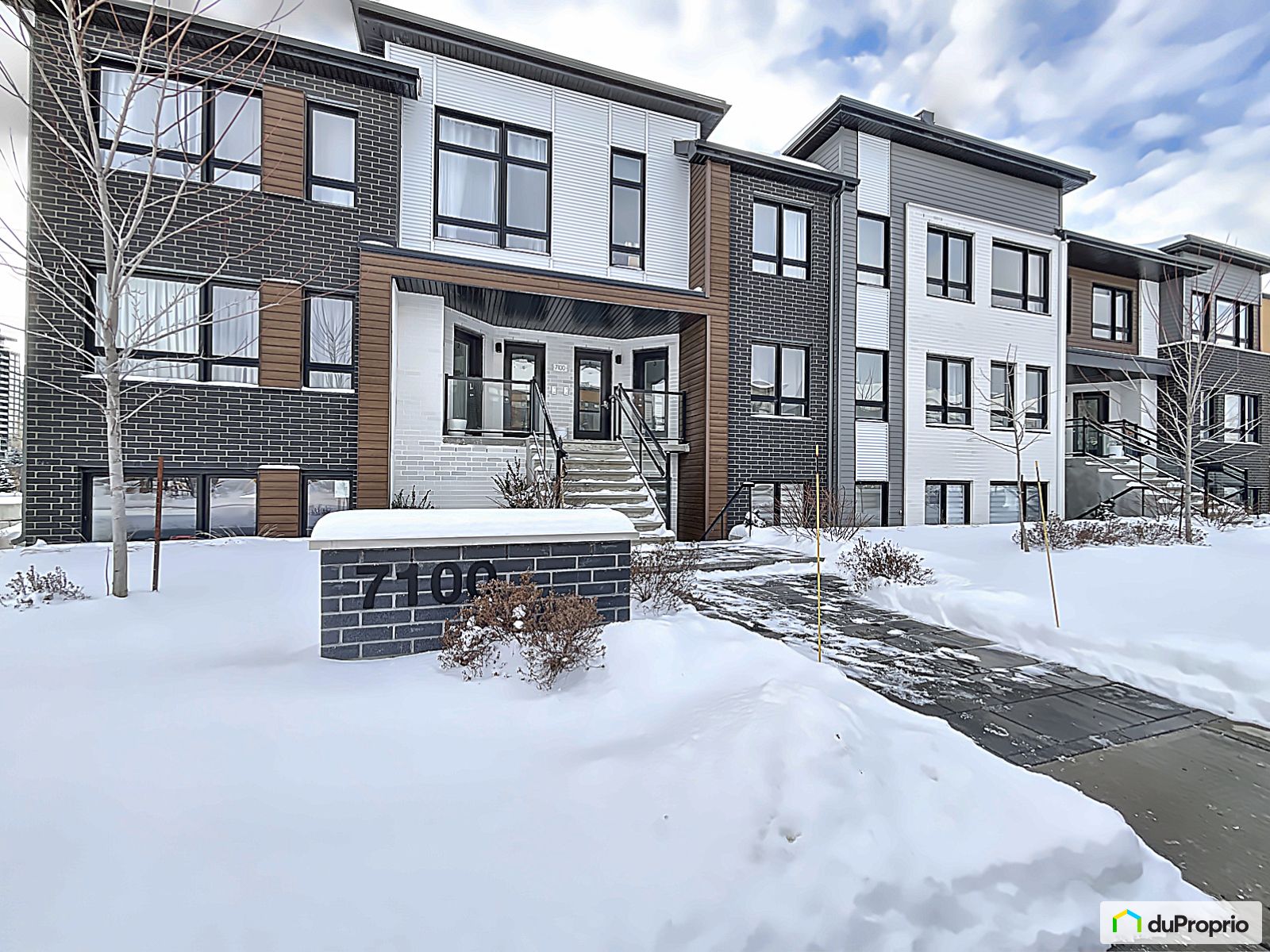 Condo à vendre Brossard 2 chambres 1 salle de bain 1060922