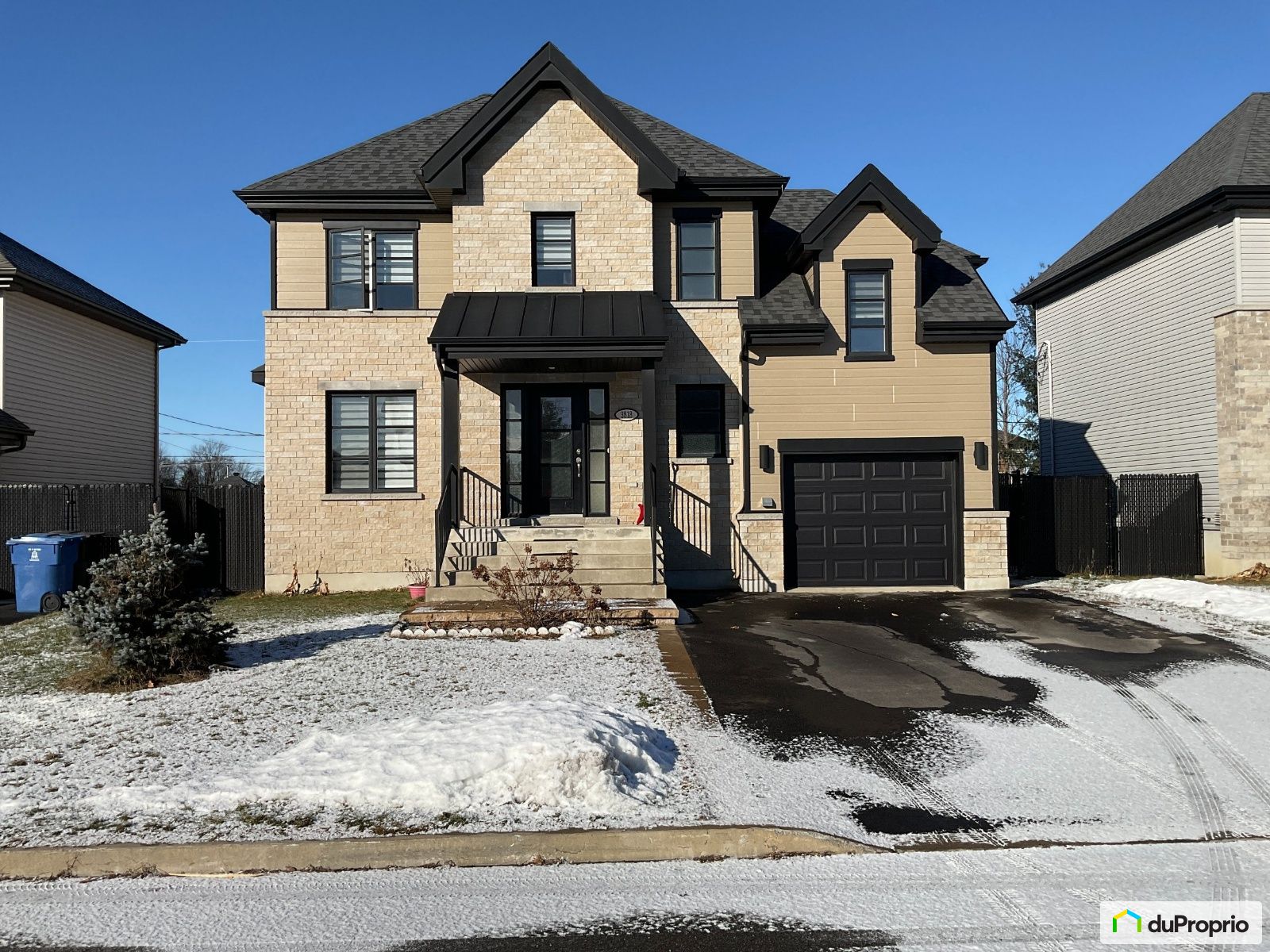 Maison 2 étages à vendre L'Assomption 4 chambres 2 salles de bain 1061203